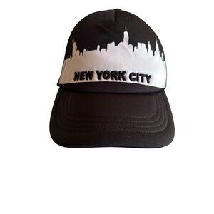 New York City Skyline Trucker Hat No Boundaries One Size Black & White Unisex Ad